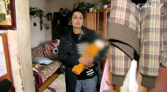 Dziecko w Lipnie przywiązane do framugi. Zawiodła asystentka rodziny i prokuratura